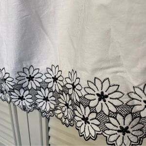 Speechless black daisy skirt